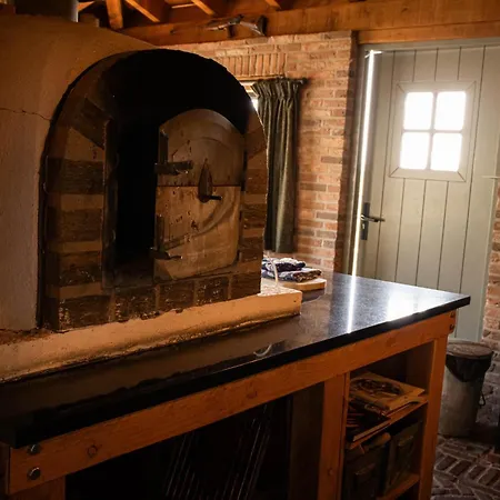 Landgoed Versteegh Nabij Heerlijkheid Marienwaerdt Holiday home Beesd