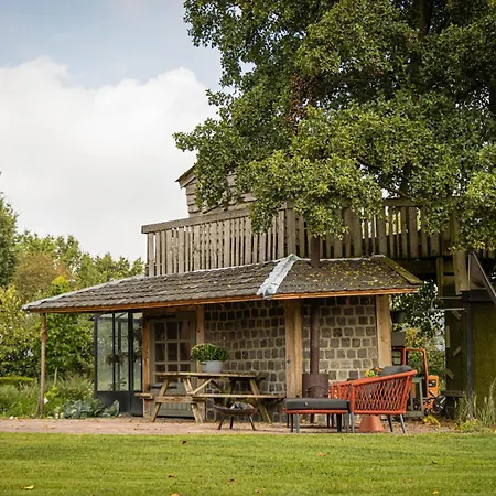 Landgoed Versteegh Nabij Heerlijkheid Marienwaerdt Holiday home Beesd