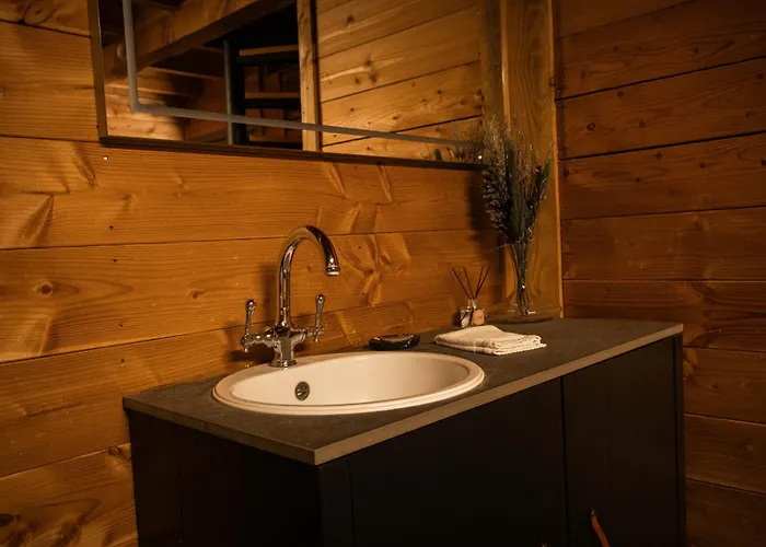 Landgoed Versteegh Nabij Heerlijkheid Marienwaerdt *