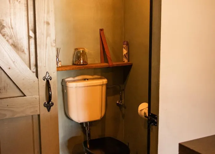 Semesterbostad Landgoed Versteegh Nabij Heerlijkheid Marienwaerdt *