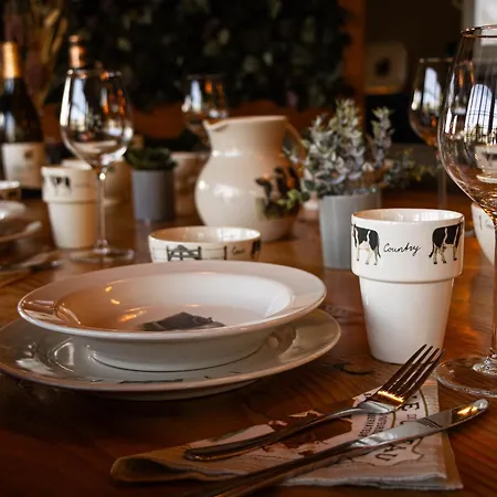 Landgoed Versteegh Nabij Heerlijkheid Mariënwaerdt Beesd